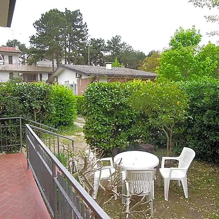 Flat With Garden And Parking